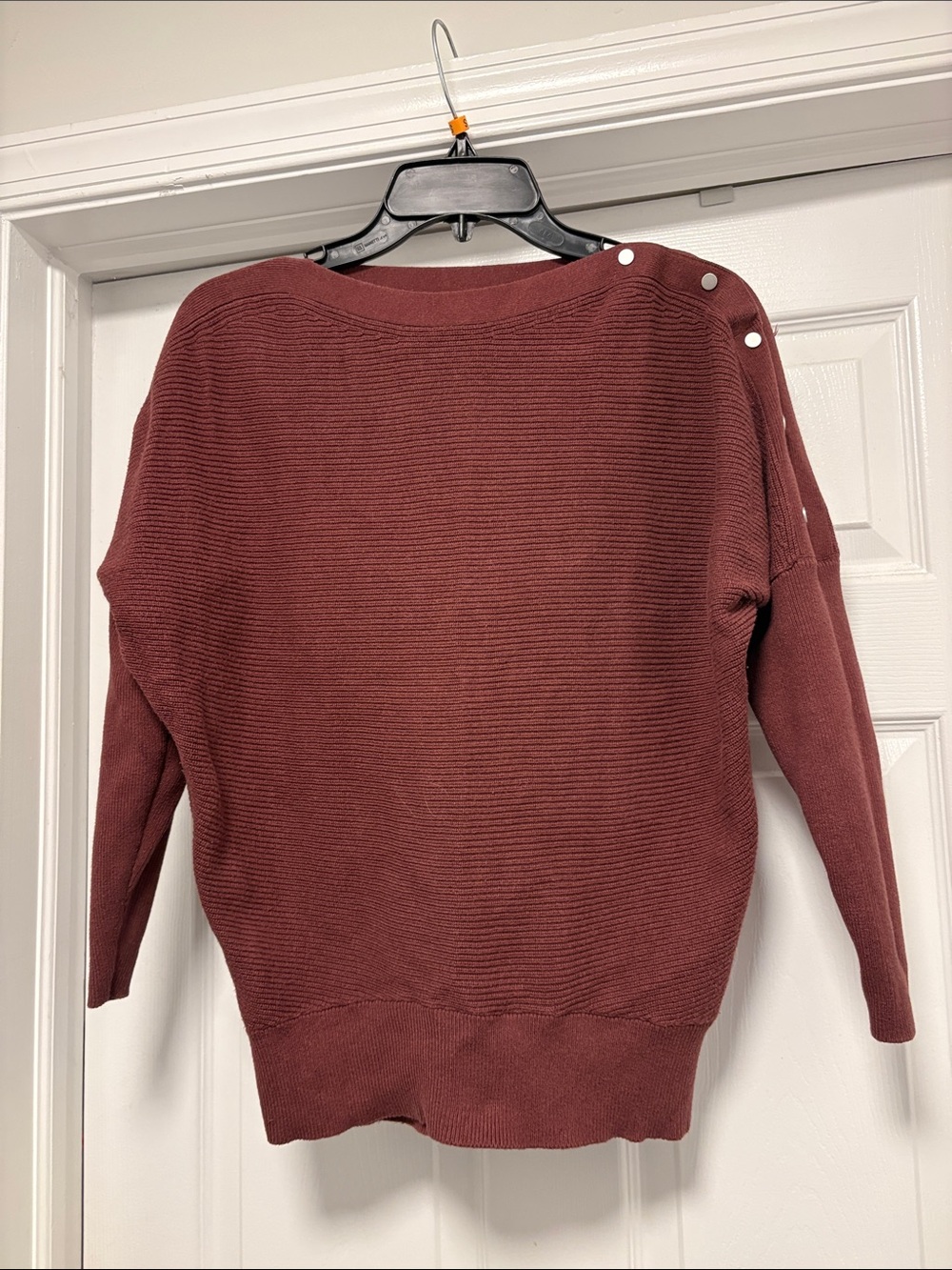 Simply Vera Women’s Boatneck Button-Shoulder Sweater top